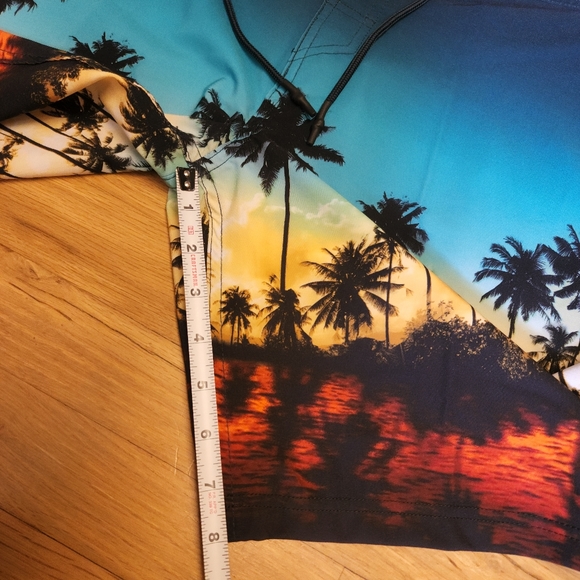 Board Shorts - Picture 10 of 10